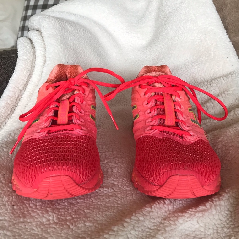 ASICS Gel Running Sneaker!